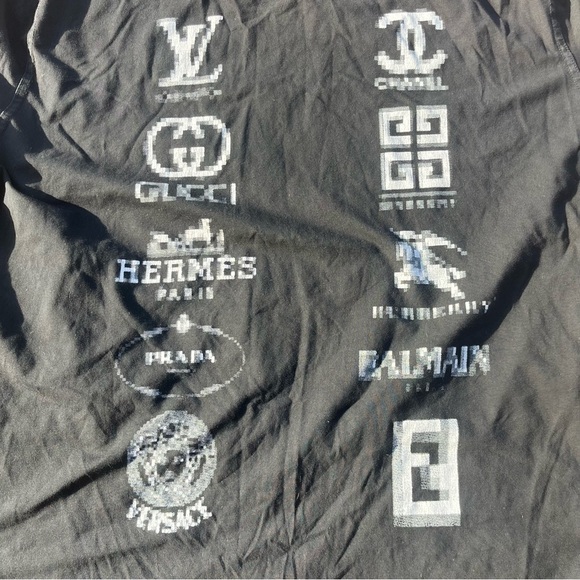 Hudson Jeans Black Tee with White Graphic - Picture 4 of 6